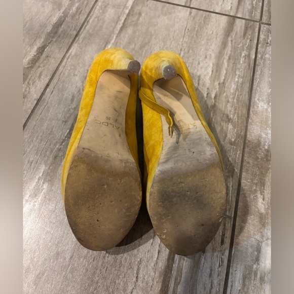 Aldo Mustard Suede High Heels - 8.5 size - Picture 6 of 6